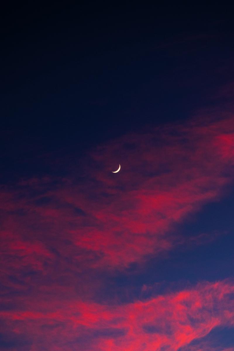Download wallpaper 800x1200 crescent, moon, sky, clouds