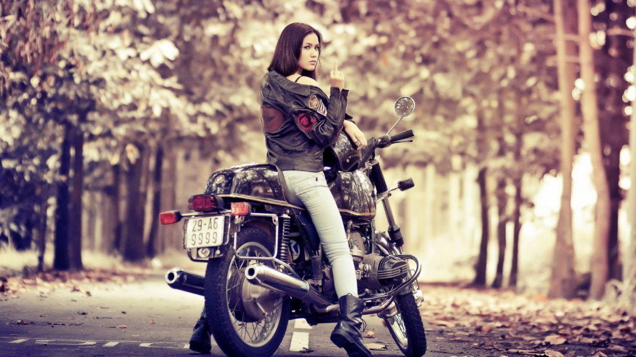 Women engines motorbikes middle finger wallpaperx1080