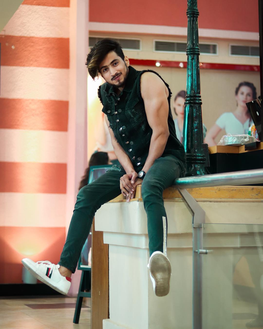 Faisal Shaikh Wallpaper Tik Tok Age, HD Wallpaper