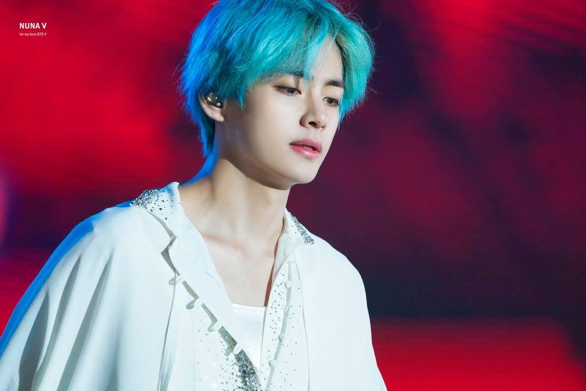 1. Taehyung's iconic blue hair in the "Persona" music video - wide 7