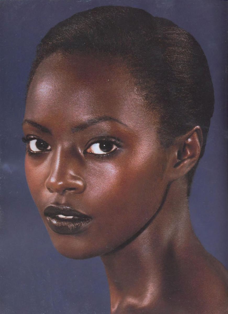 Kiara Kabukuru wallpaper