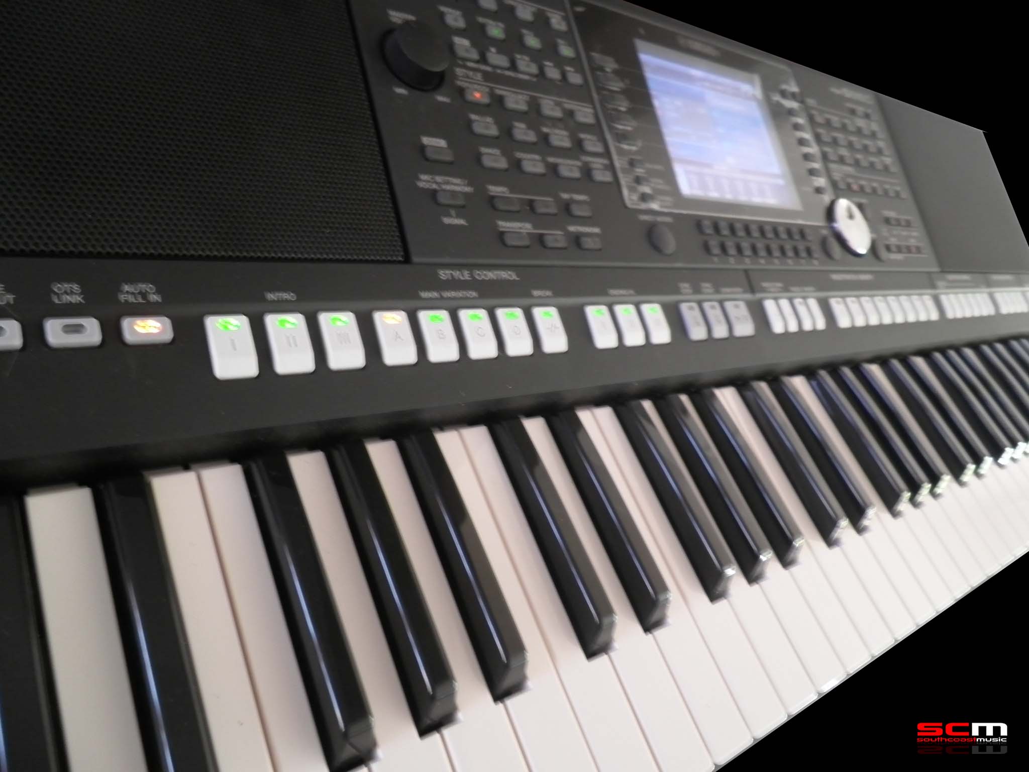 Yamaha PSR S950 61 Key Digital Workstation Arranger Keyboard