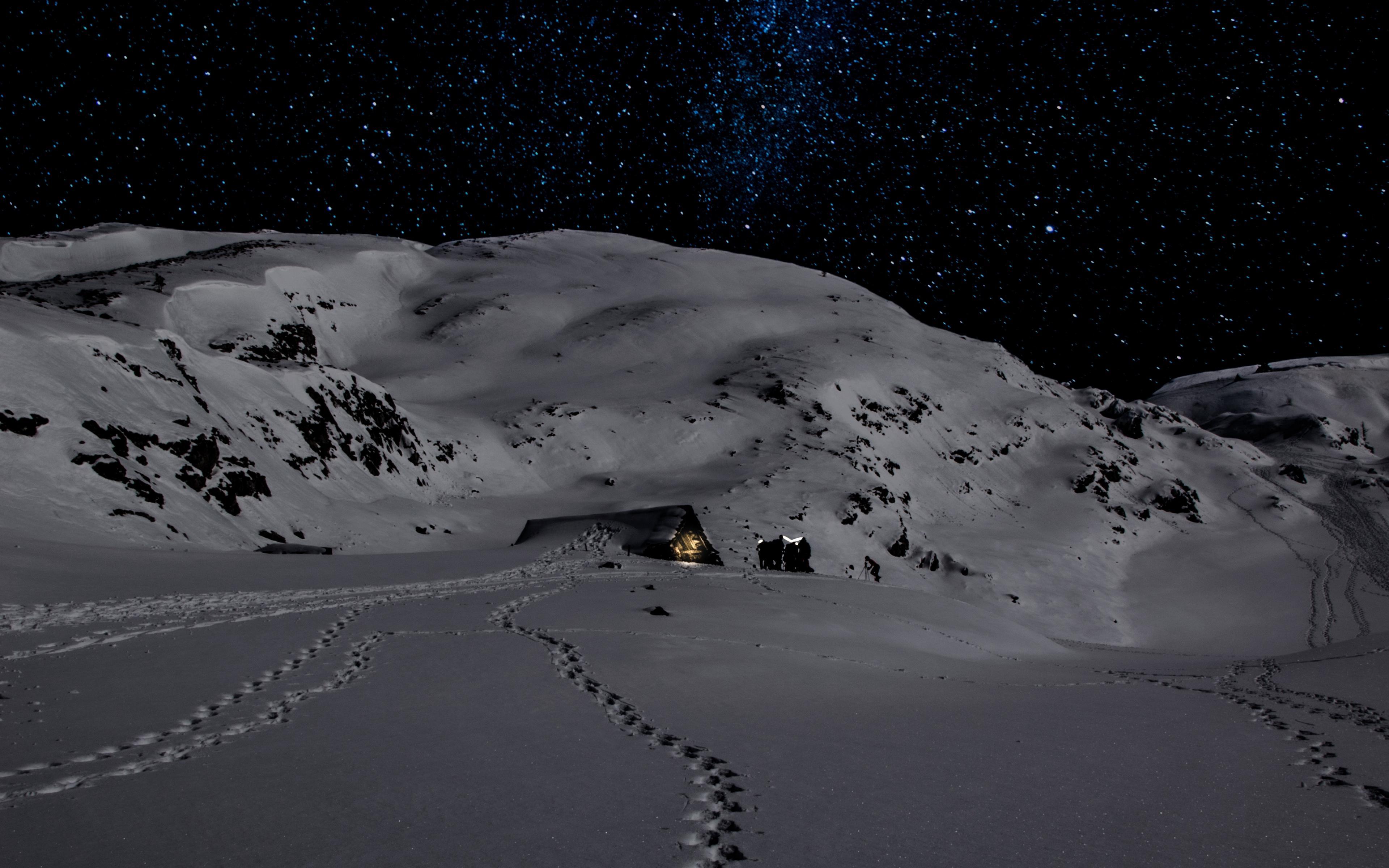Download wallpaper 3840x2400 night, snow, mountains