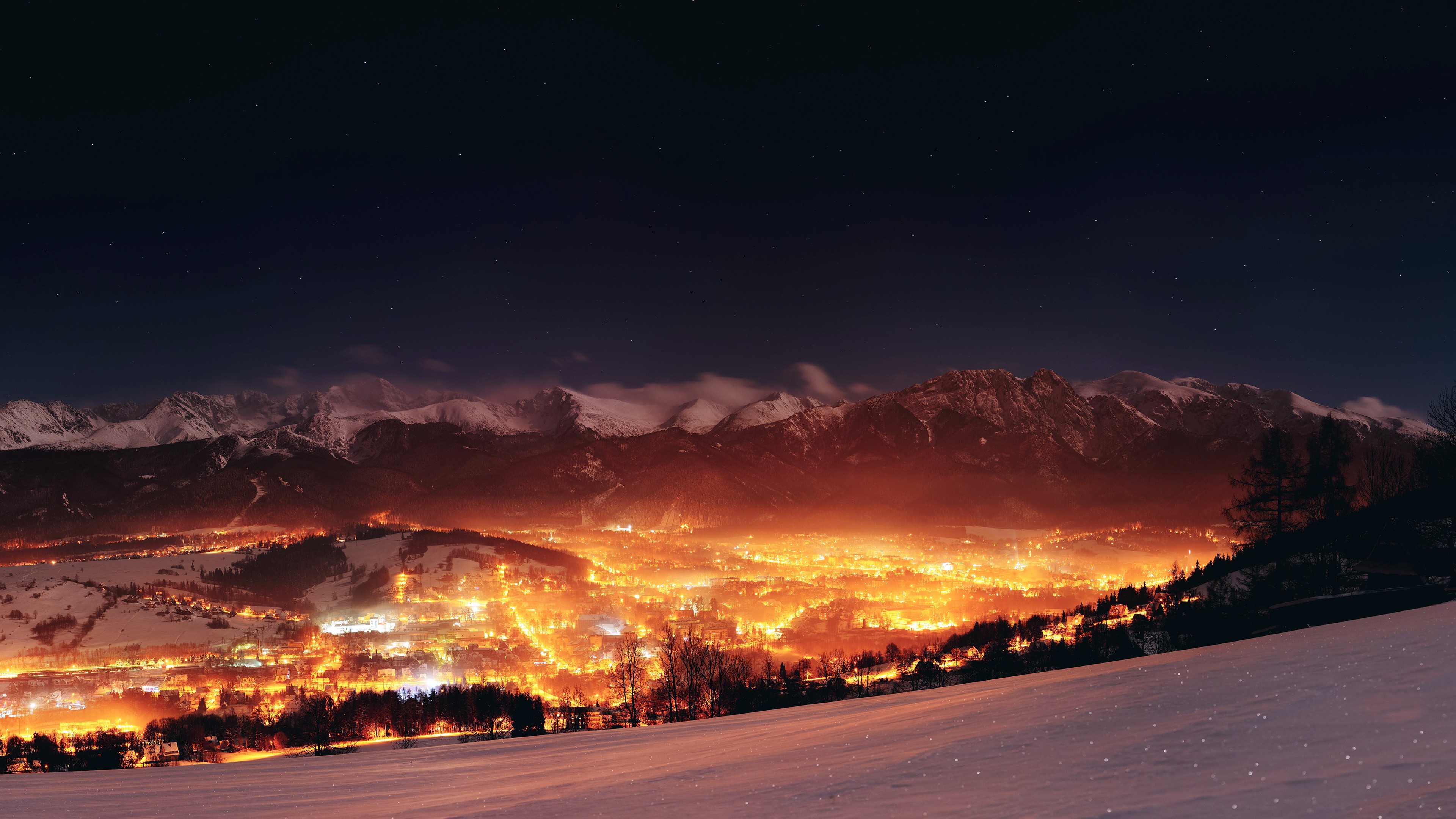 Download 3840x2160 Winter Night in Zakopane, Poland Ultra HD