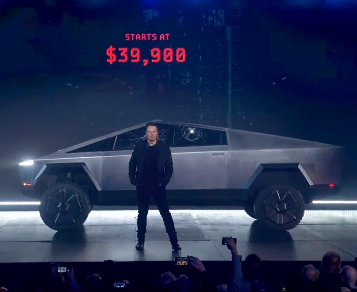 Tesla Cybertruck Starts From $900! Better Value Than Ford