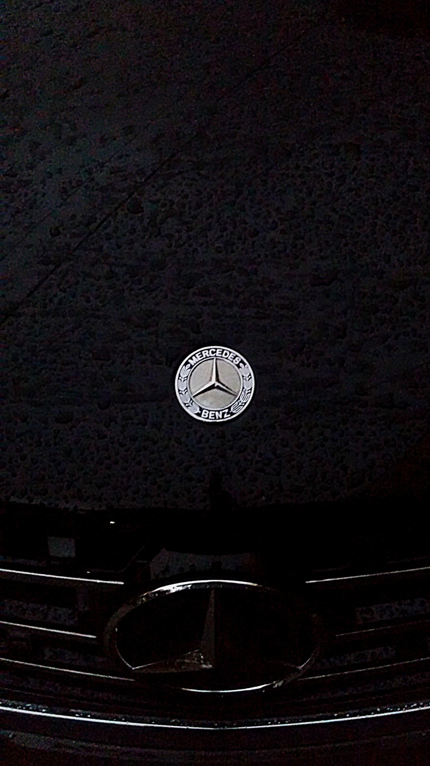 Mercedes Benz Logo Wallpaper