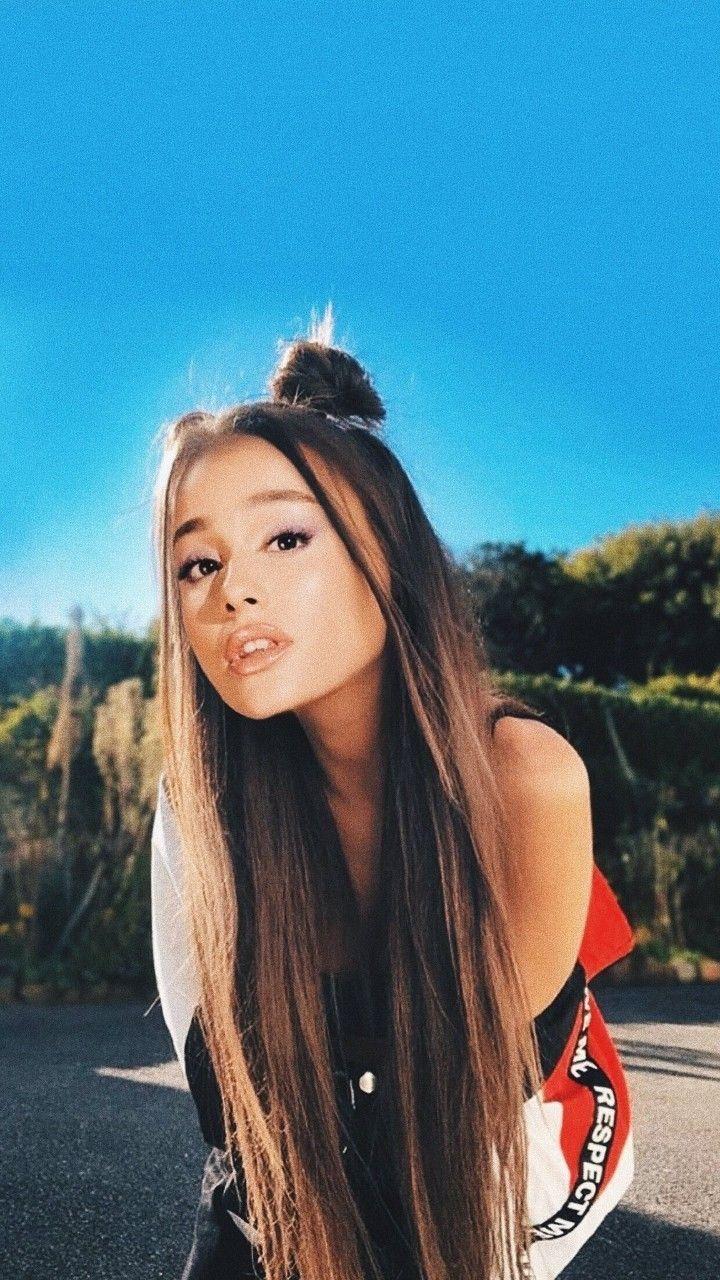 Ariana Grande Aesthetic in 2019
