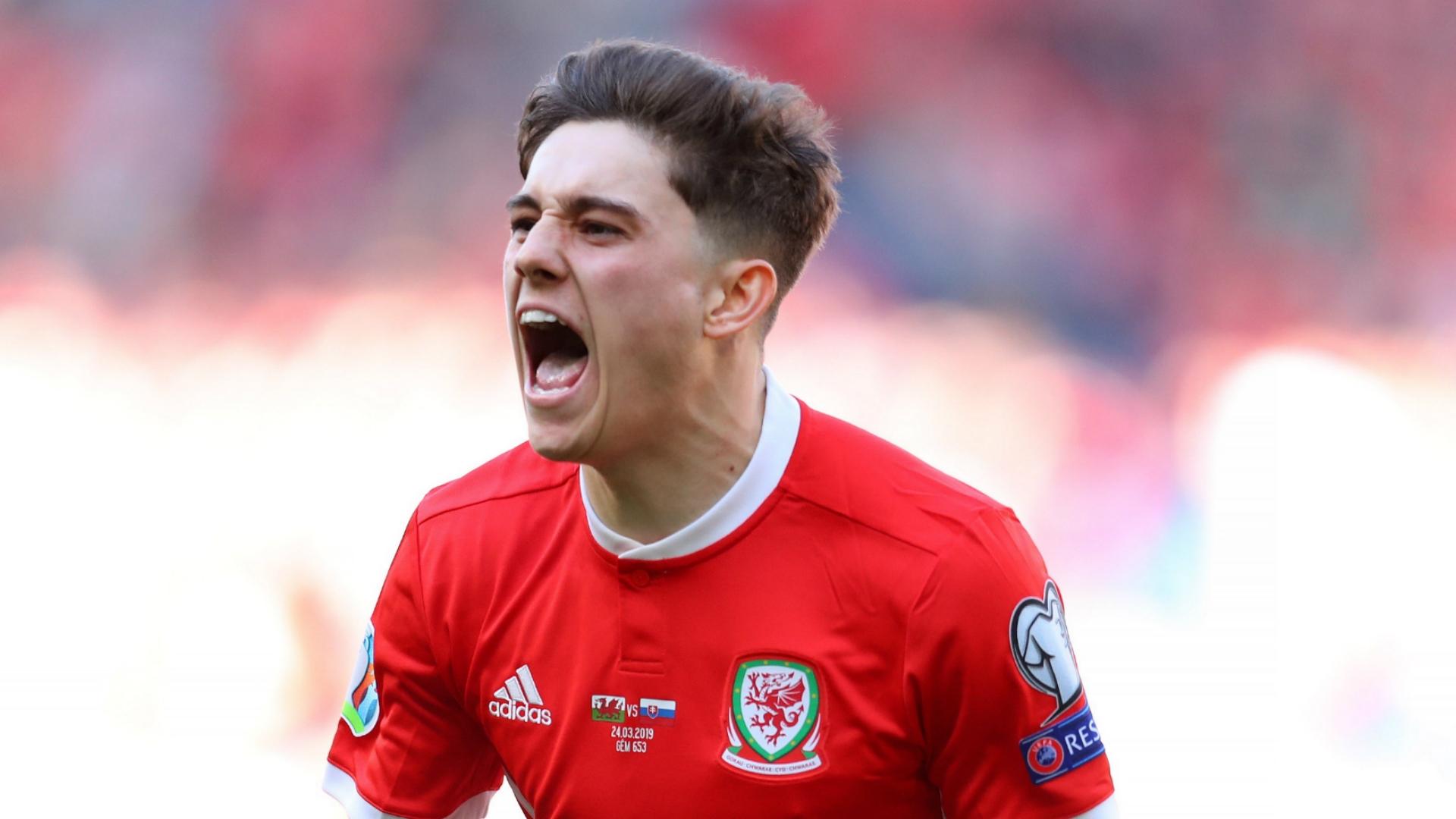 BREAKING NEWS: Manchester United complete Daniel James deal