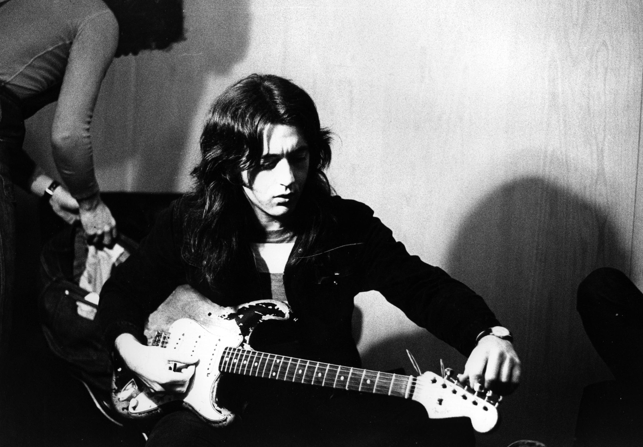 Rory Gallagher Wallpaper. Noel