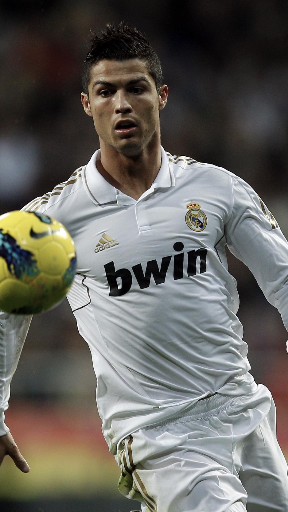 Cristiano Ronaldo Real Madrid iPhone Wallpapers ...