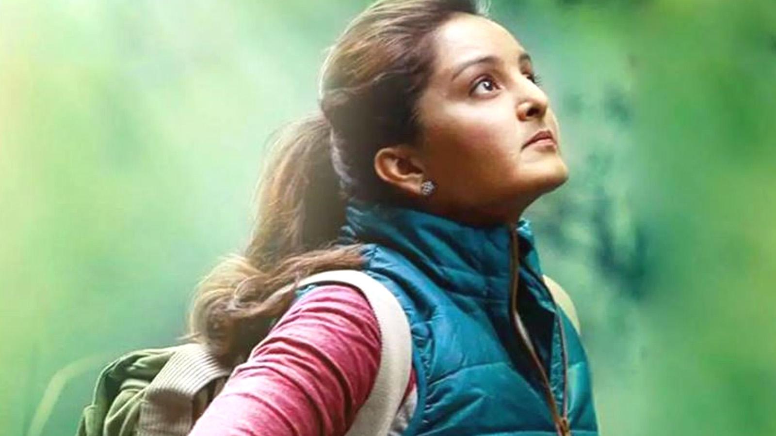 Stranded in Himalayas; Actress Manju Warrier, Sanal Kumar Sasidharan and team rescued