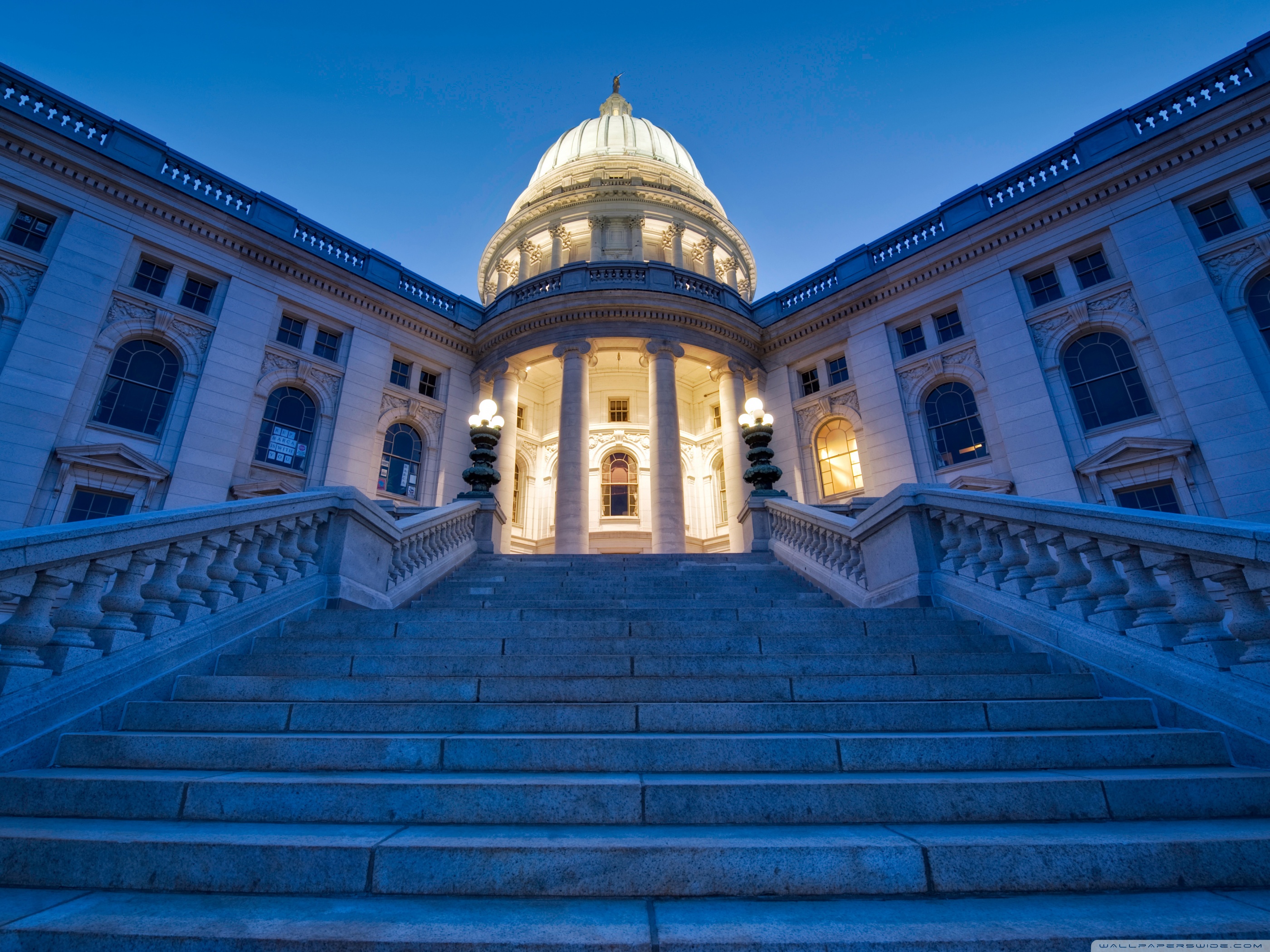 Wisconsin State Capitol Ultra HD Desktop Background