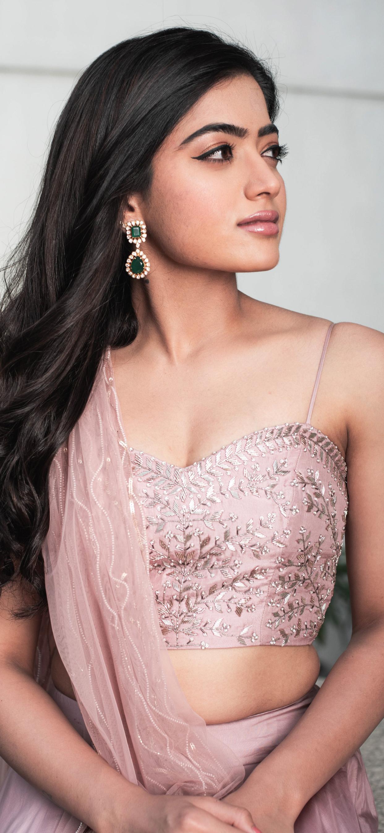 Rashmika Mandanna 4K iPhone XS MAX Wallpaper, HD