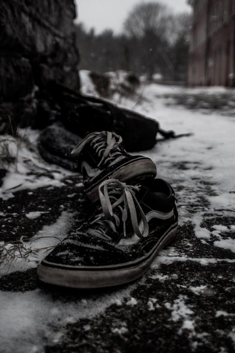 snow, Shoes Wallpaper HD / Desktop and Mobile Background