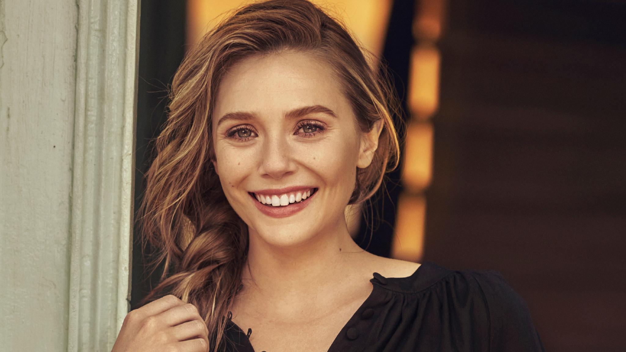 Beautiful Elizabeth Olsen Photohoot