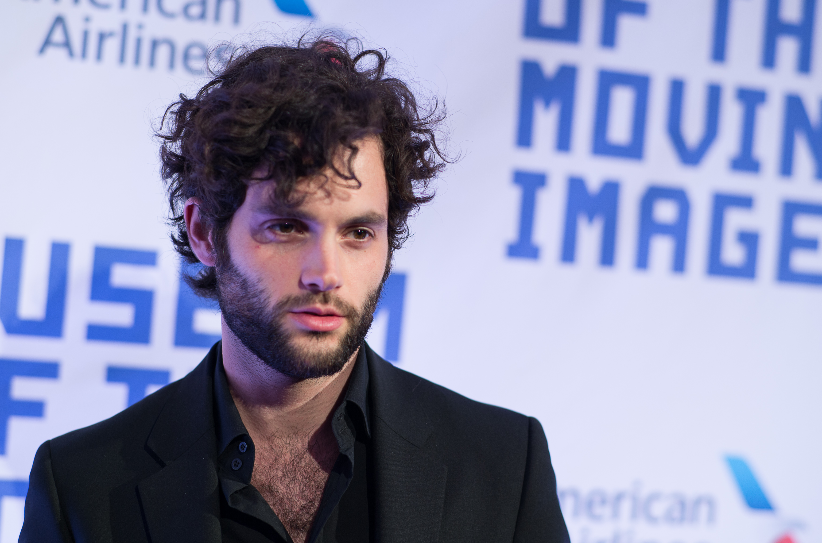 6 Times Penn Badgley Dissed 'Gossip Girl', Because He's Not.
