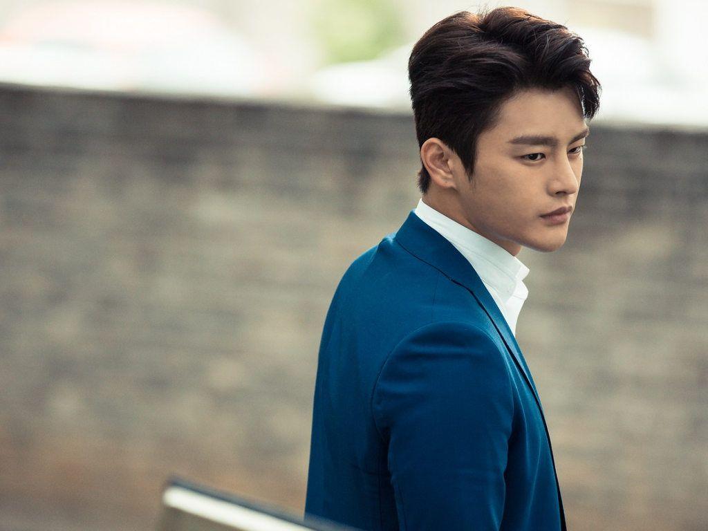Seo In Guk Explains Temporary Military Exemption