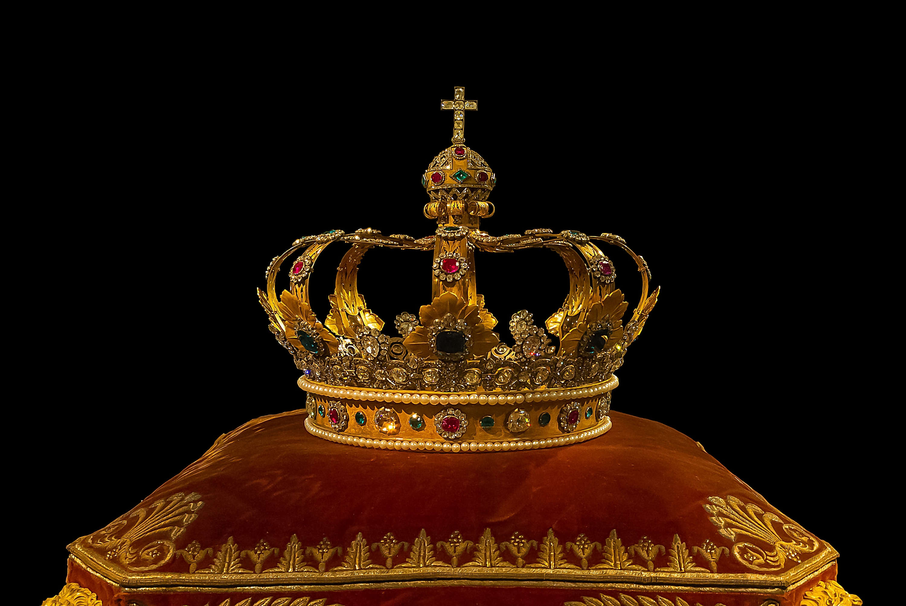 Download Preview Crown Germany Wallpaper Crown Of