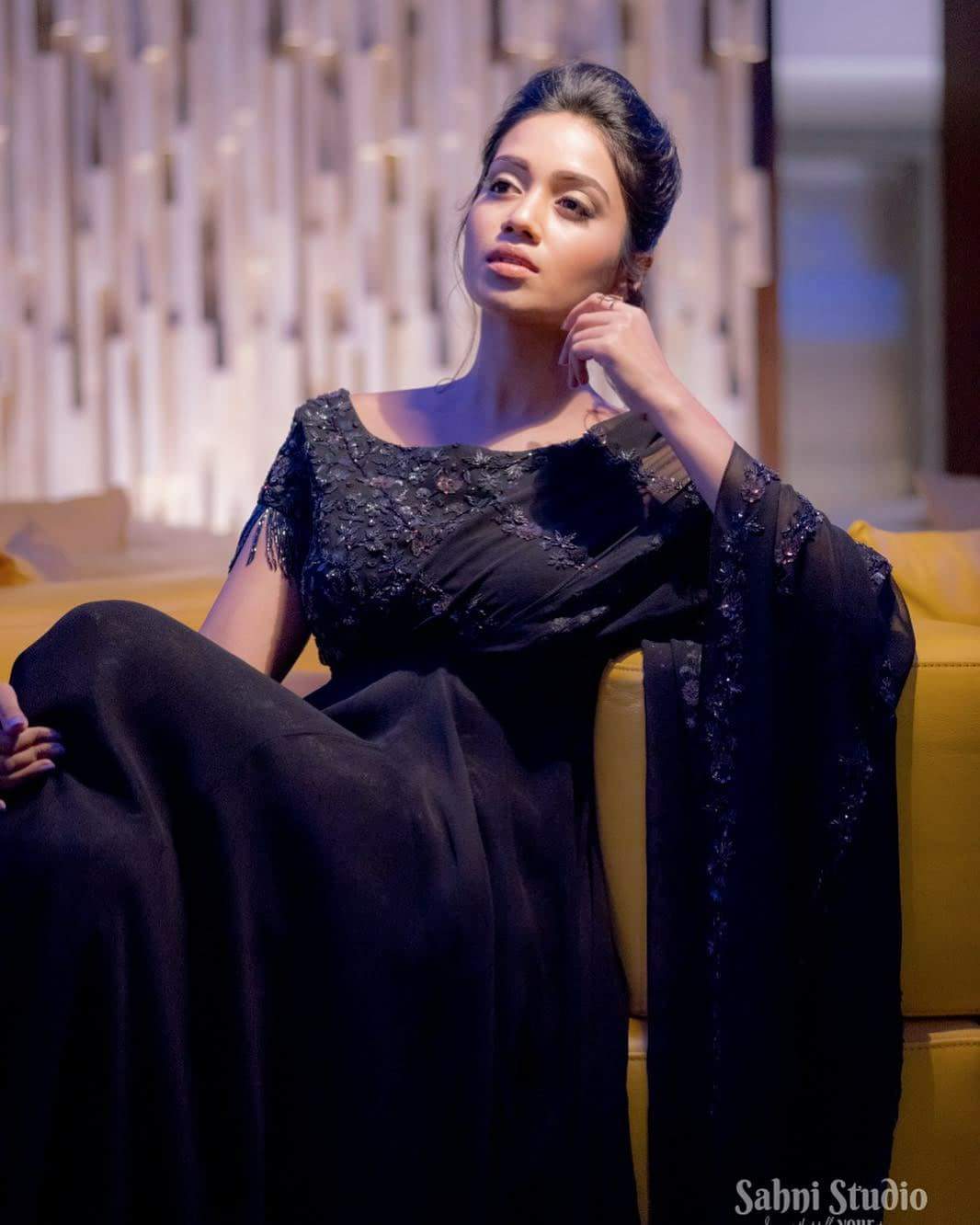 Nivetha Pethuraj HD Image, Biography , News latest Stills