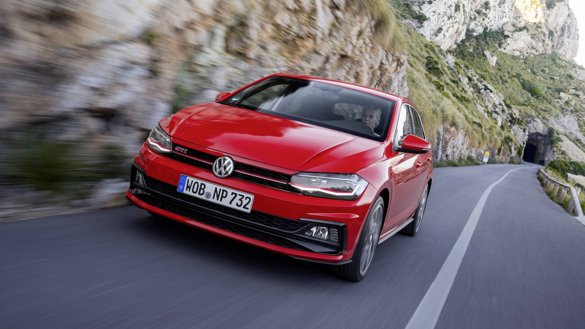 VW Polo Detailed In New Videos, Extended Gallery (150 Pics)
