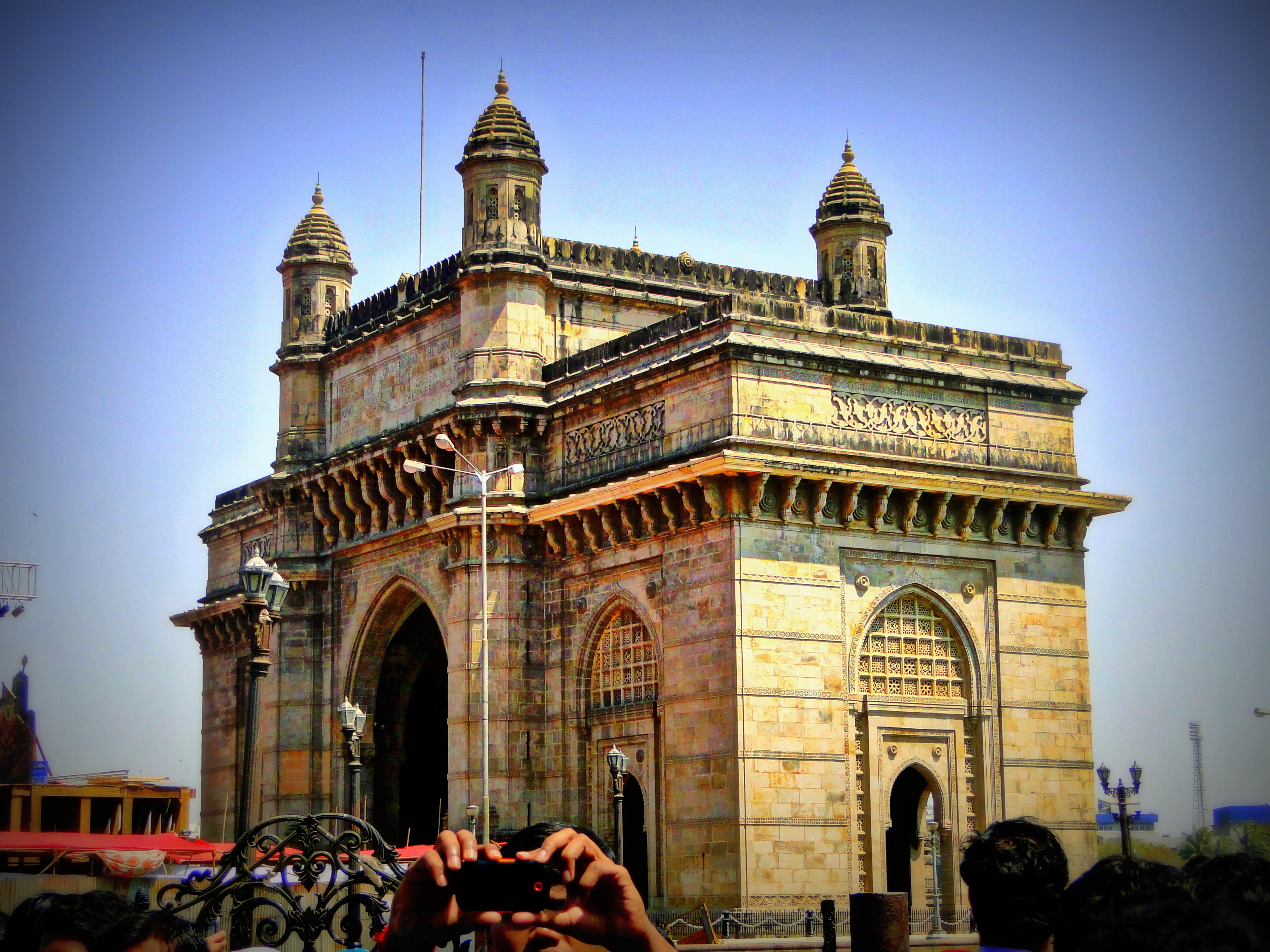 gateway of india tourist attractions