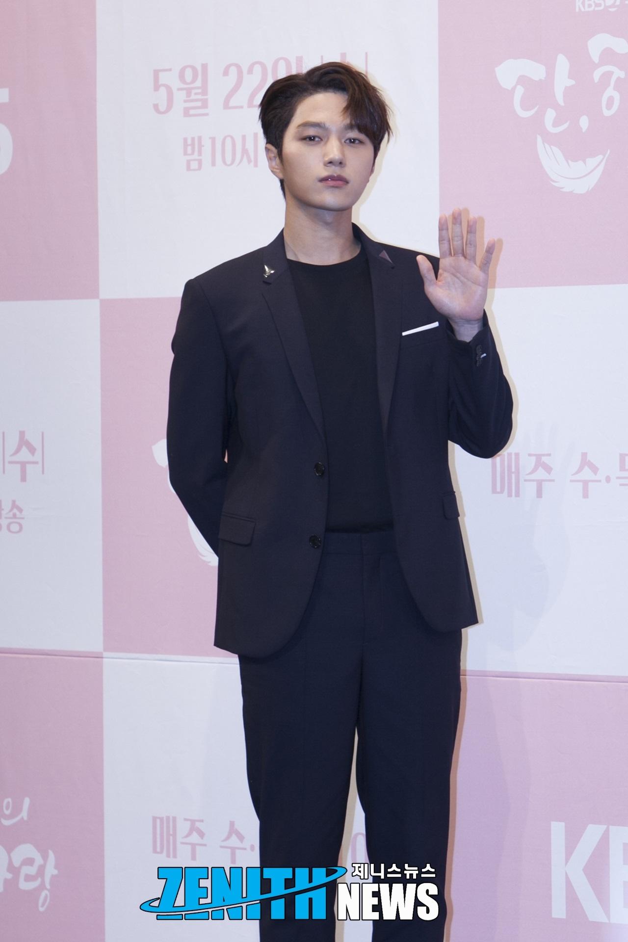 ZENITH NEWS 모바일 사이트, [HD Photo] 'Angel's Last Mission