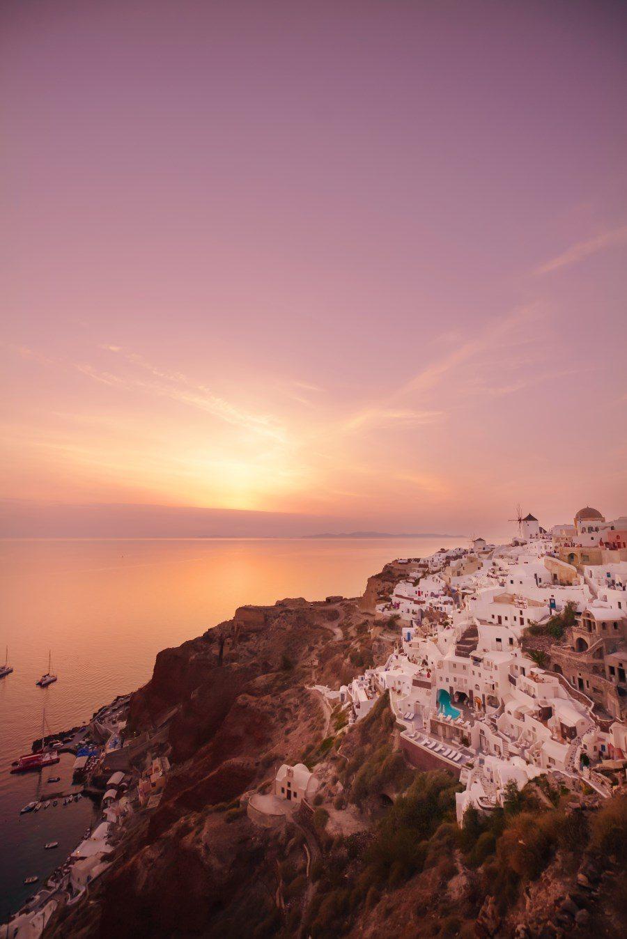 Santorini Photo Locations: A Travel Guide to Santorini