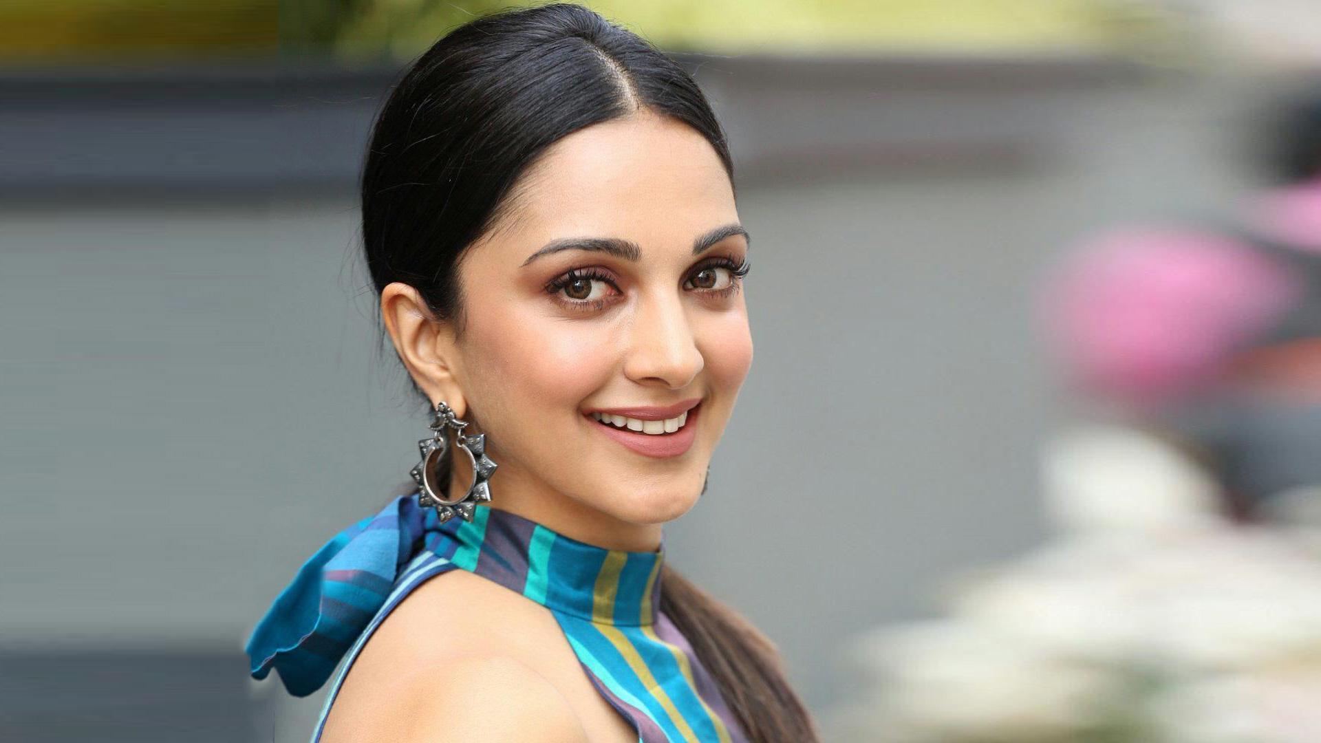 Kiara Advani Wallpaper 8139