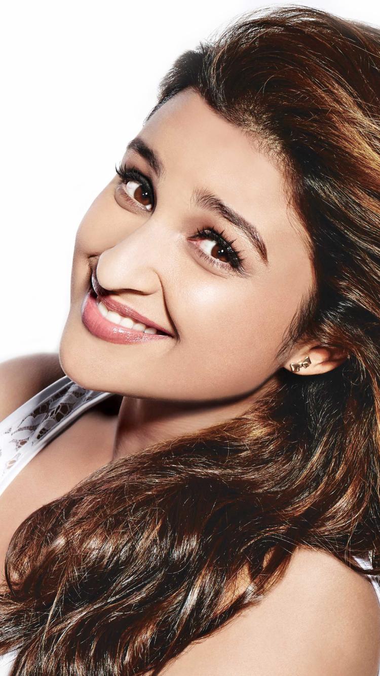 Parineeti Chopra Mobile HD Wallpapers - Wallpaper Cave