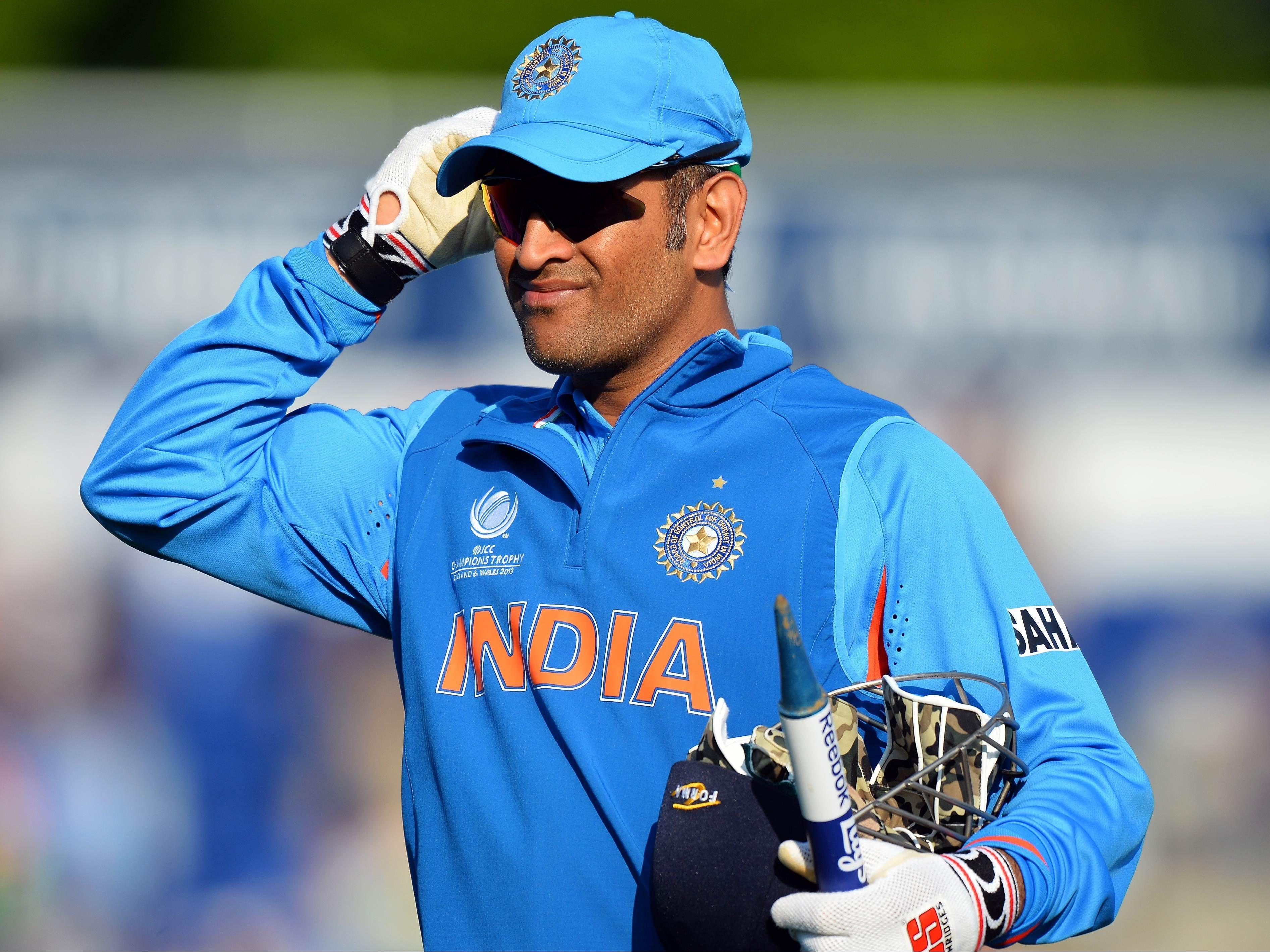 Dhoni Wallpaper High Resolution and Quality Download