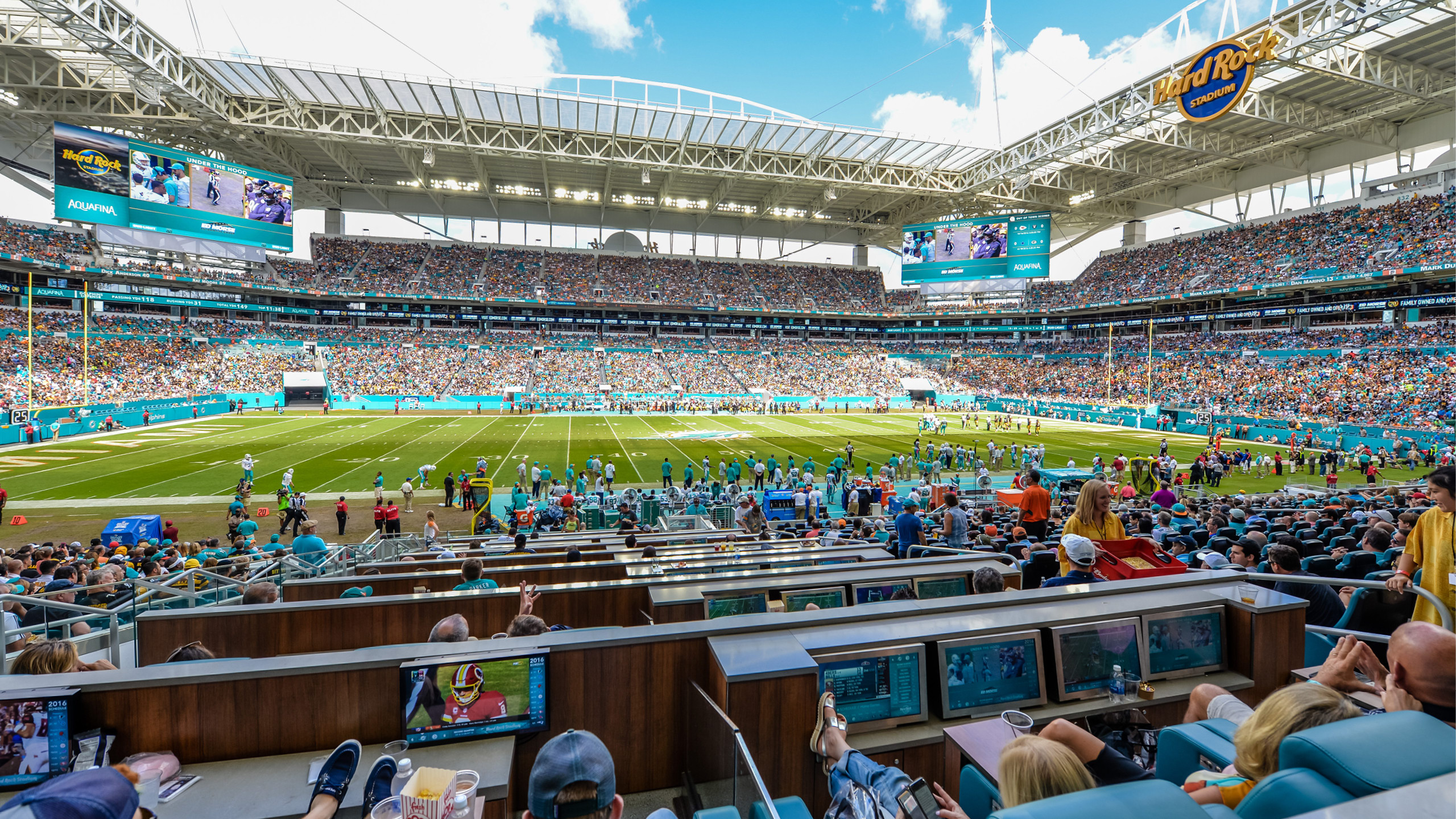 File:Hard Rock Stadium for Super Bowl LIV (49606706998).jpg - Wikimedia  Commons