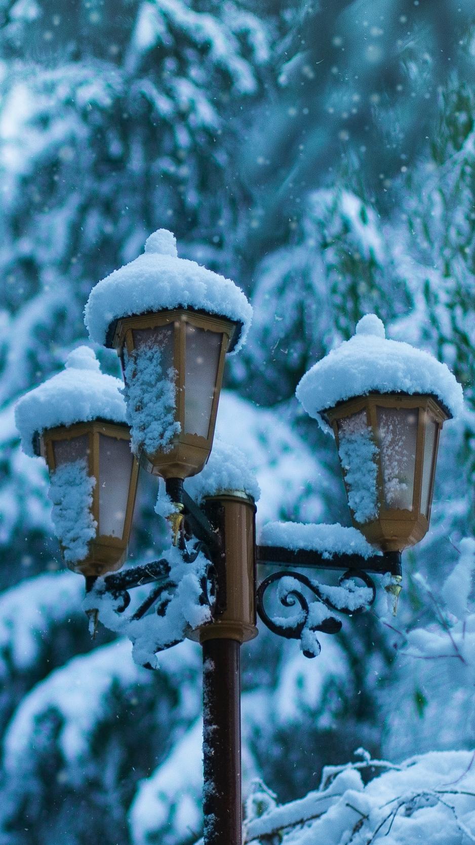 Download wallpaper 938x1668 lantern, pillar, snow, winter