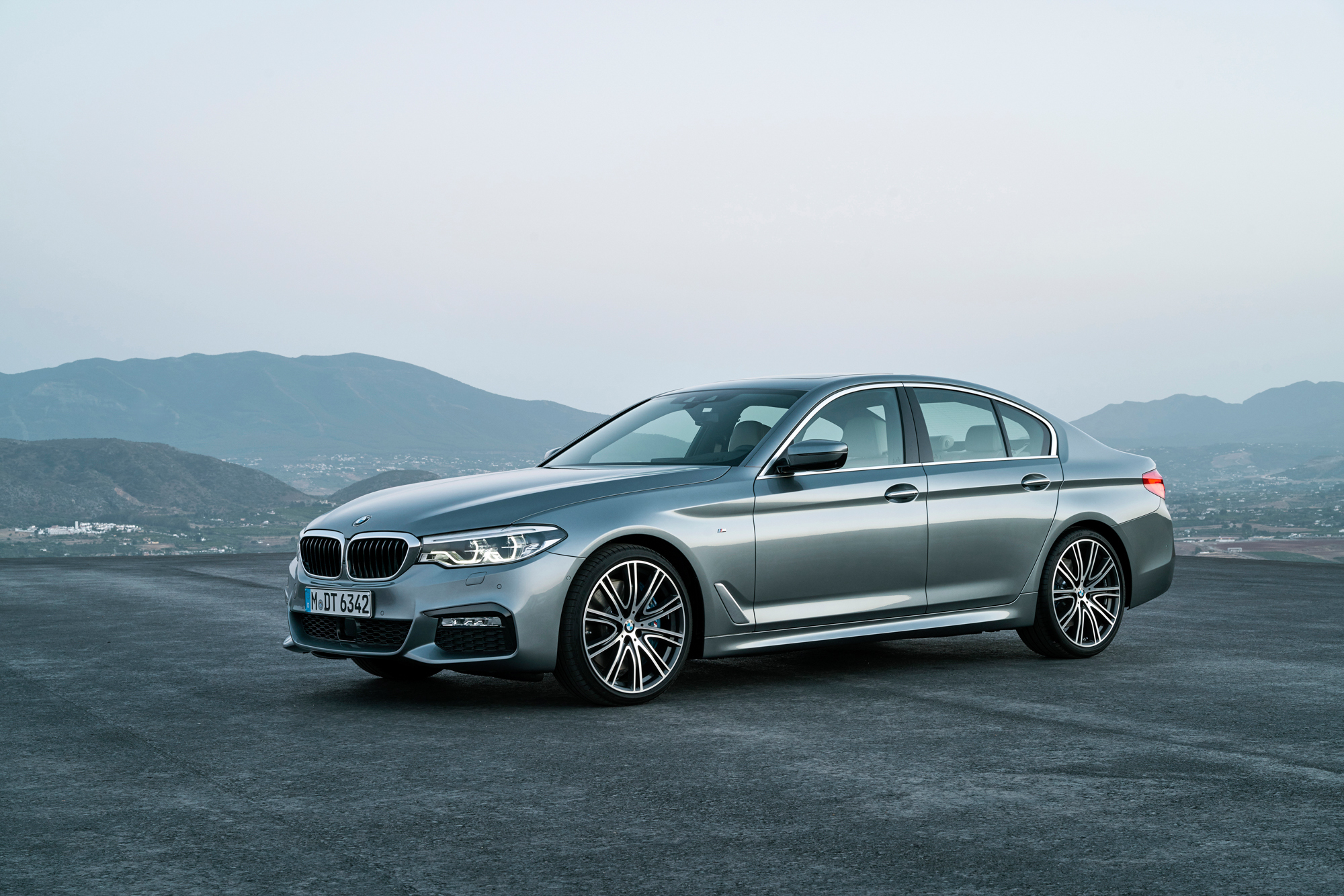 BMW 540i 2017 Wallpaper Image Photo Picture Background
