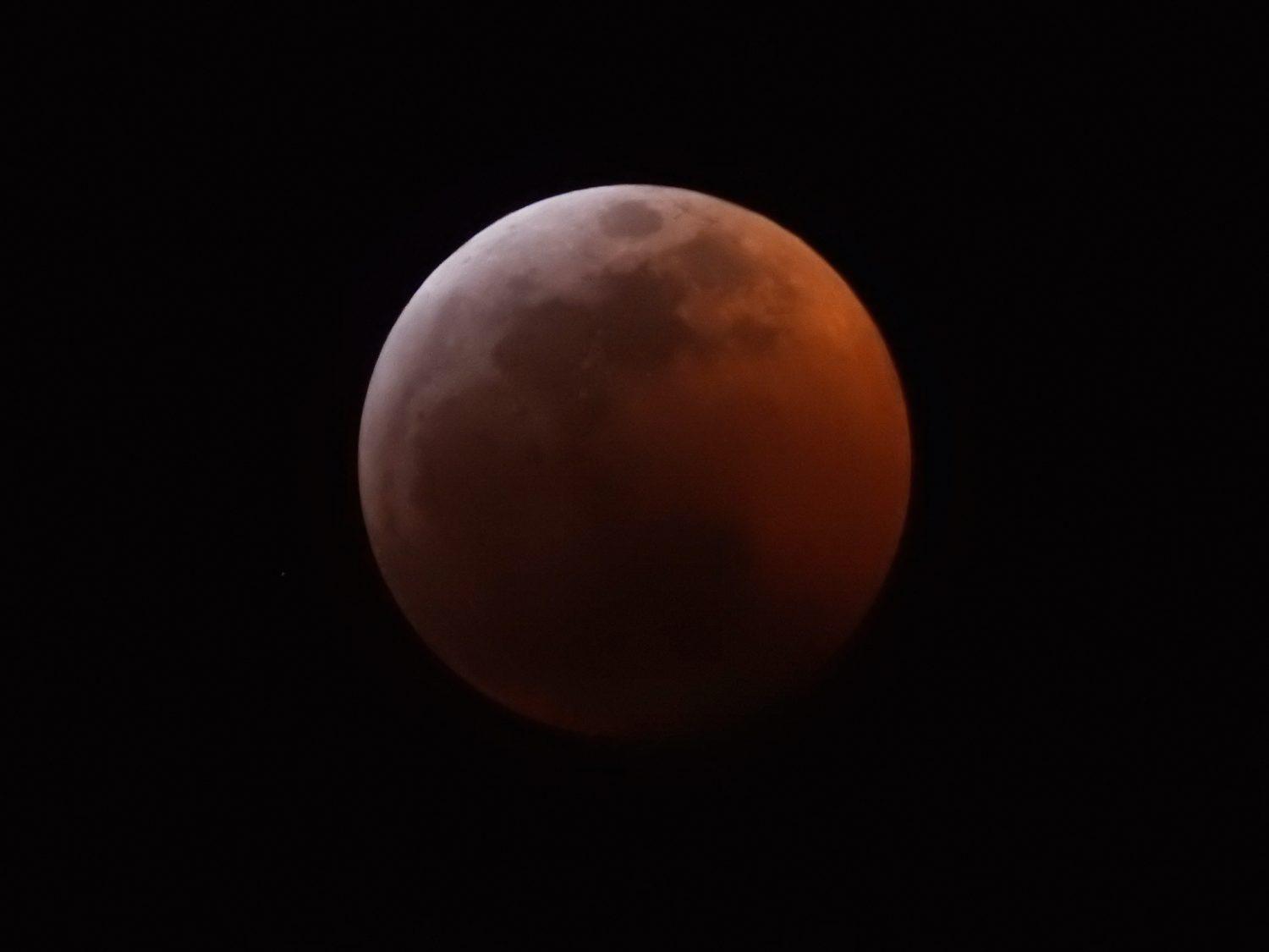PHOTOS: Blood Red Supermoon Lunar Eclipse On Jan. 20, 2019
