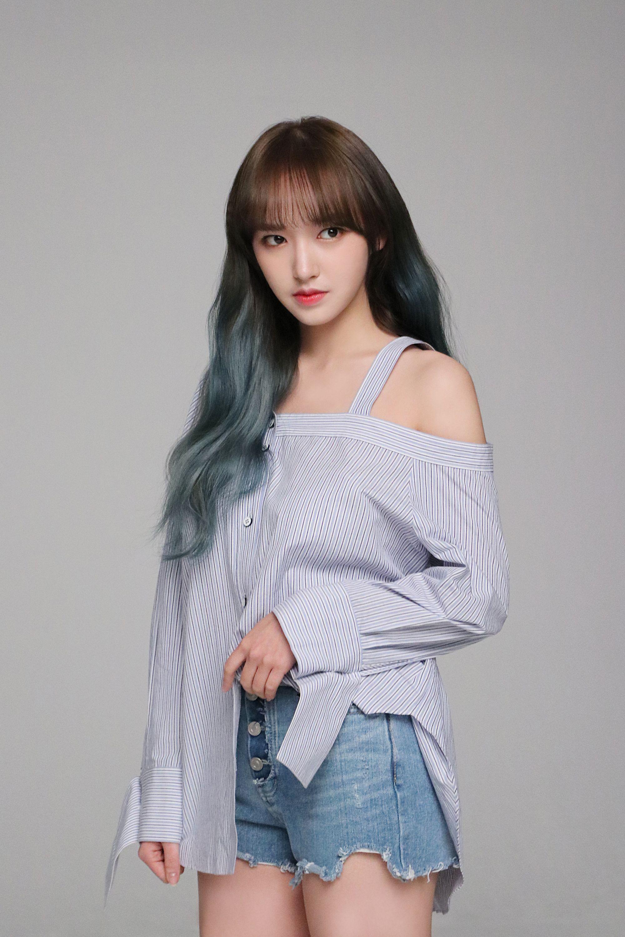 Behind the scenes AVAJAR photo shoot Cheng Xiao