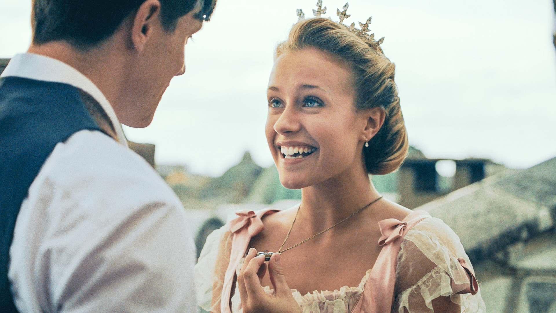 Meet Me in Paris Wallpaper