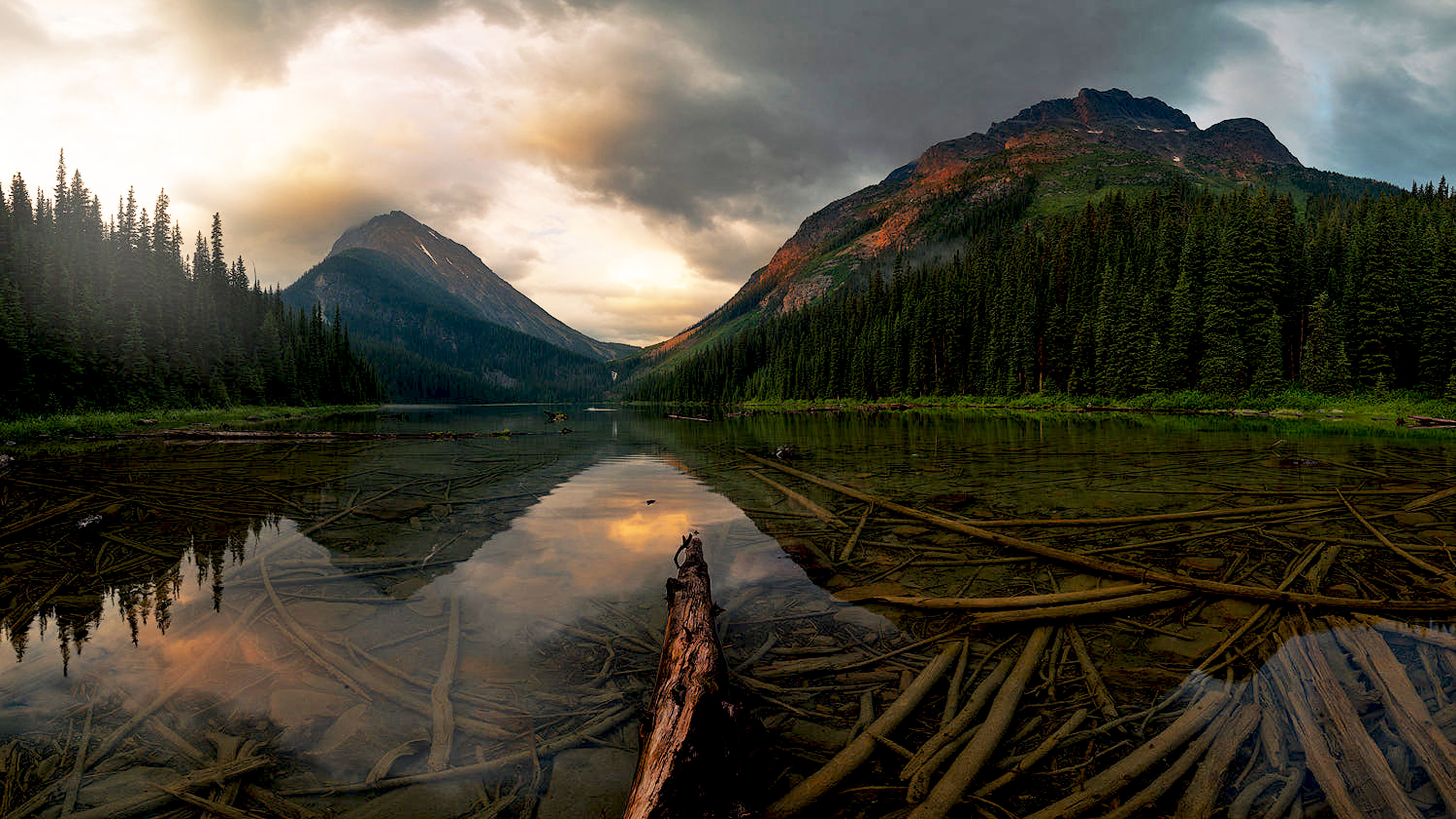 Sunrise Jasper Mountain Lake In The Canadian Rockies 4k Ultra HD