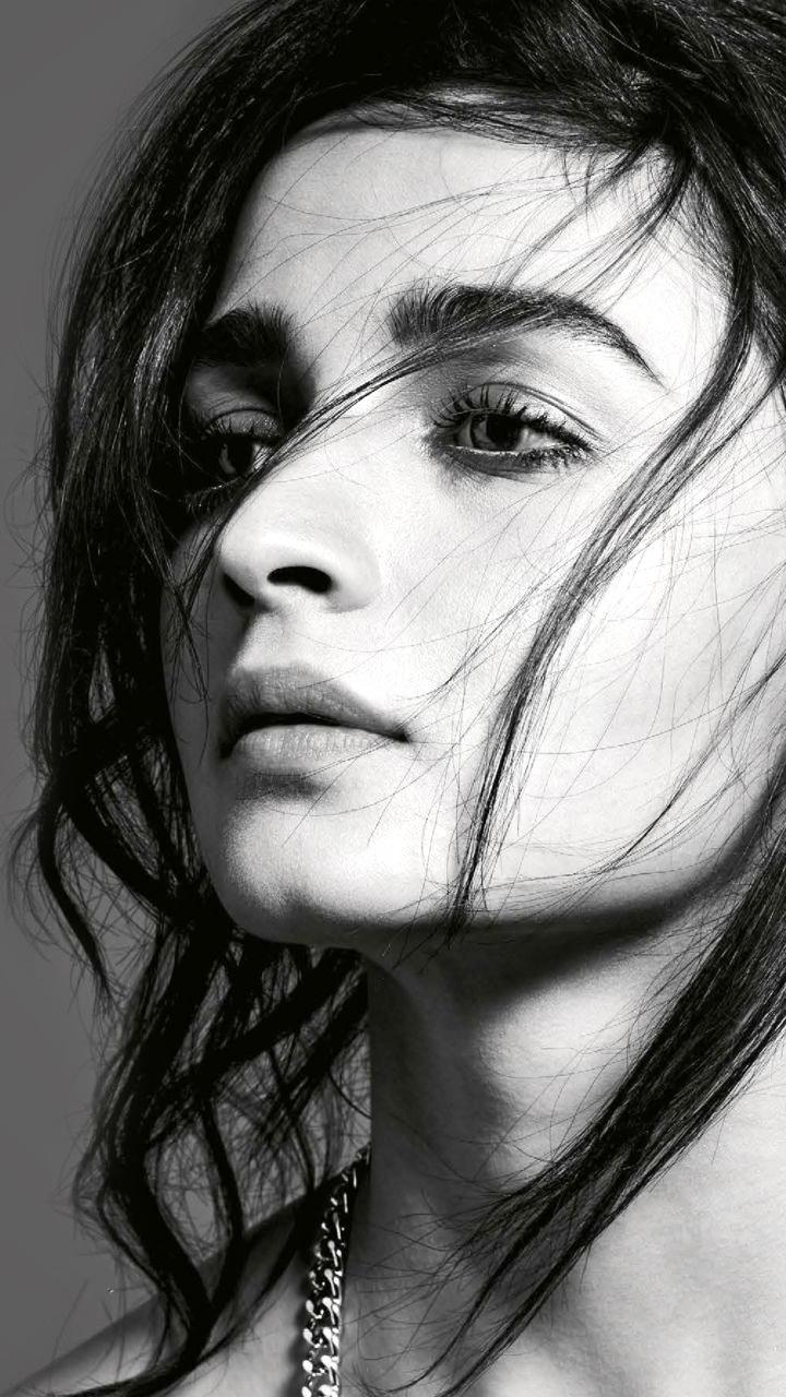 Celebrity Alia Bhatt (720x1280) Wallpaper