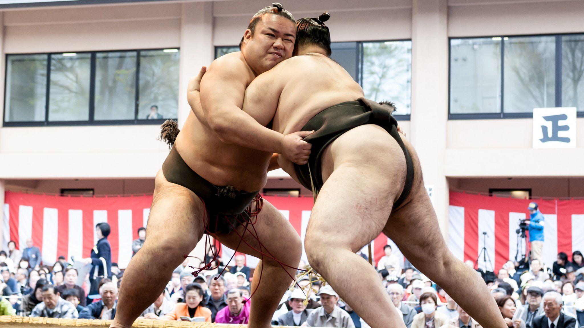 Kisenosato, Japan's last remaining sumo champion, retires