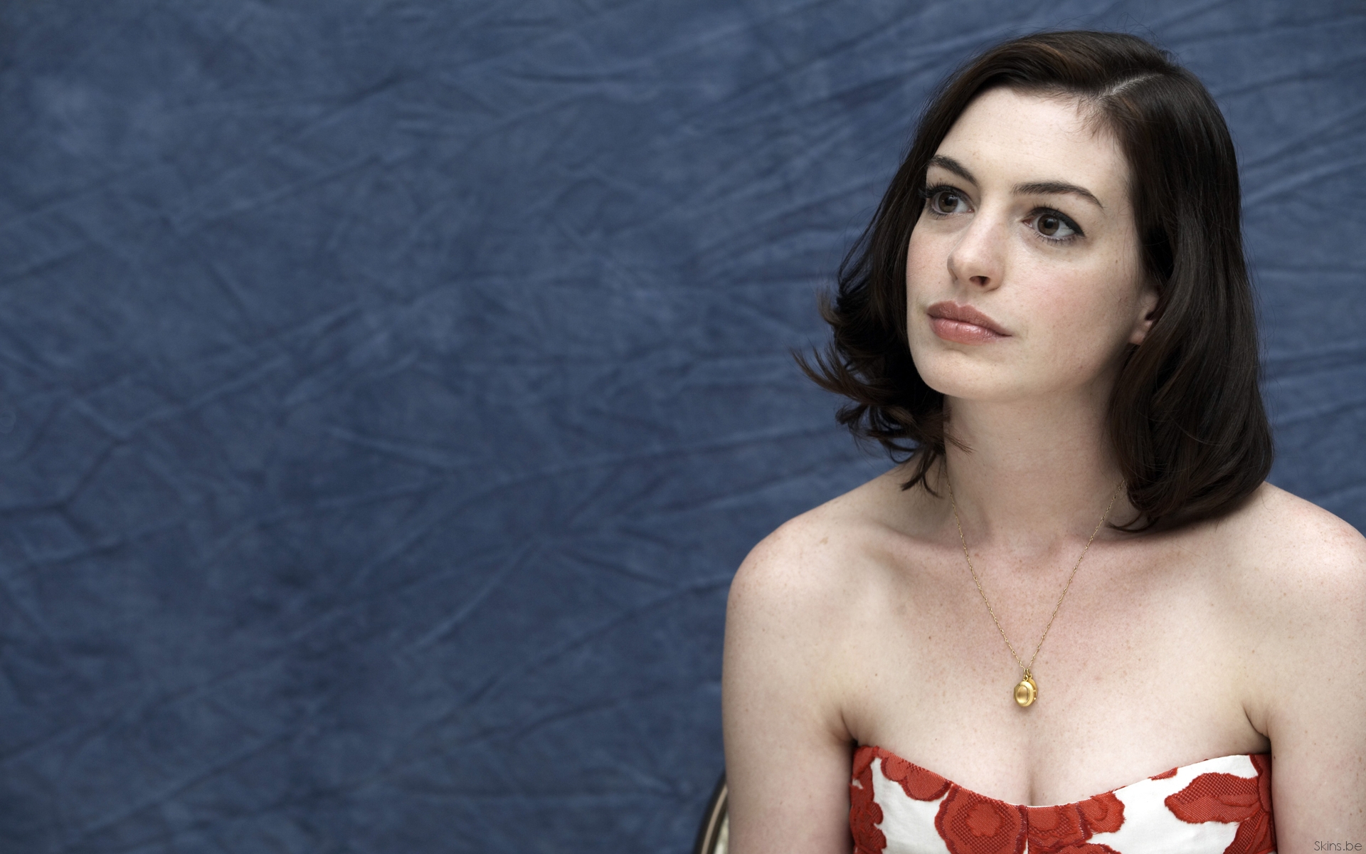 Anne Hathaway Wallpaper High Resolution and Quality Download
