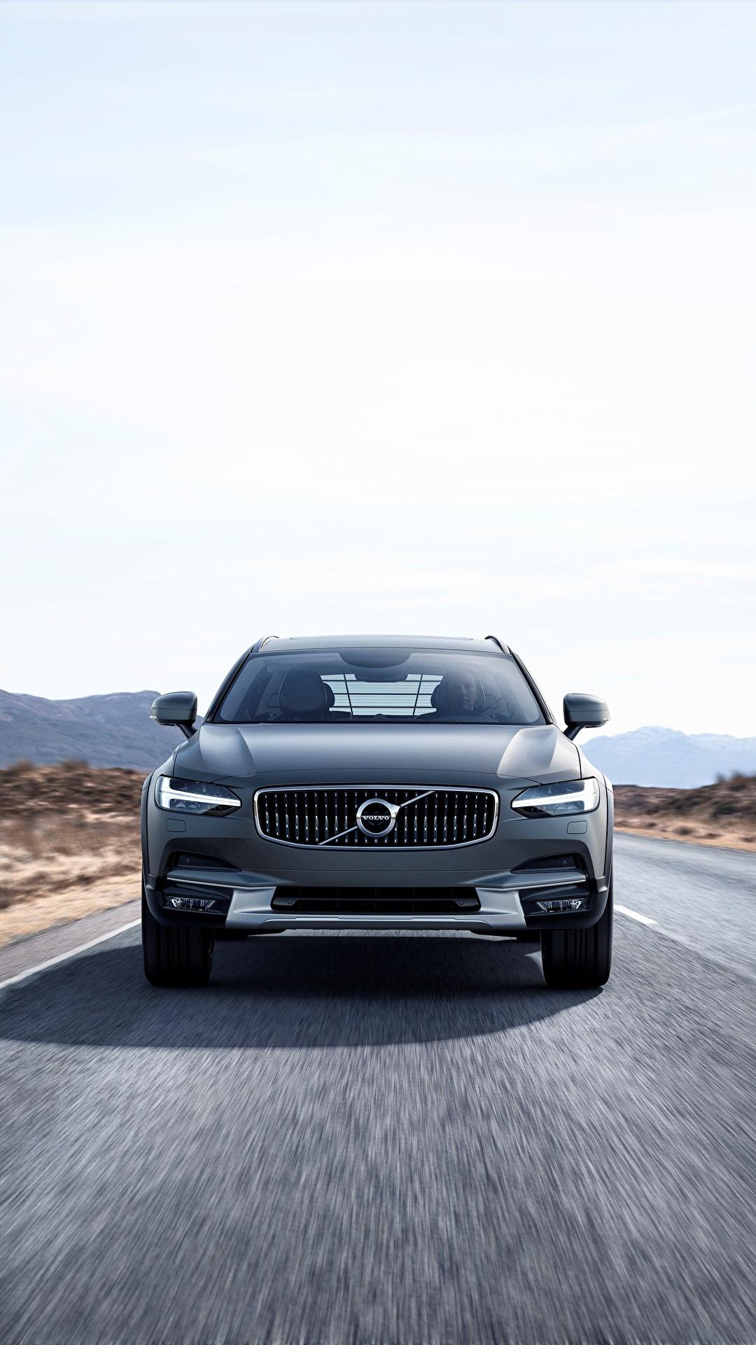 Picture Volvo Estate car Cross Country V90 Silver 2017