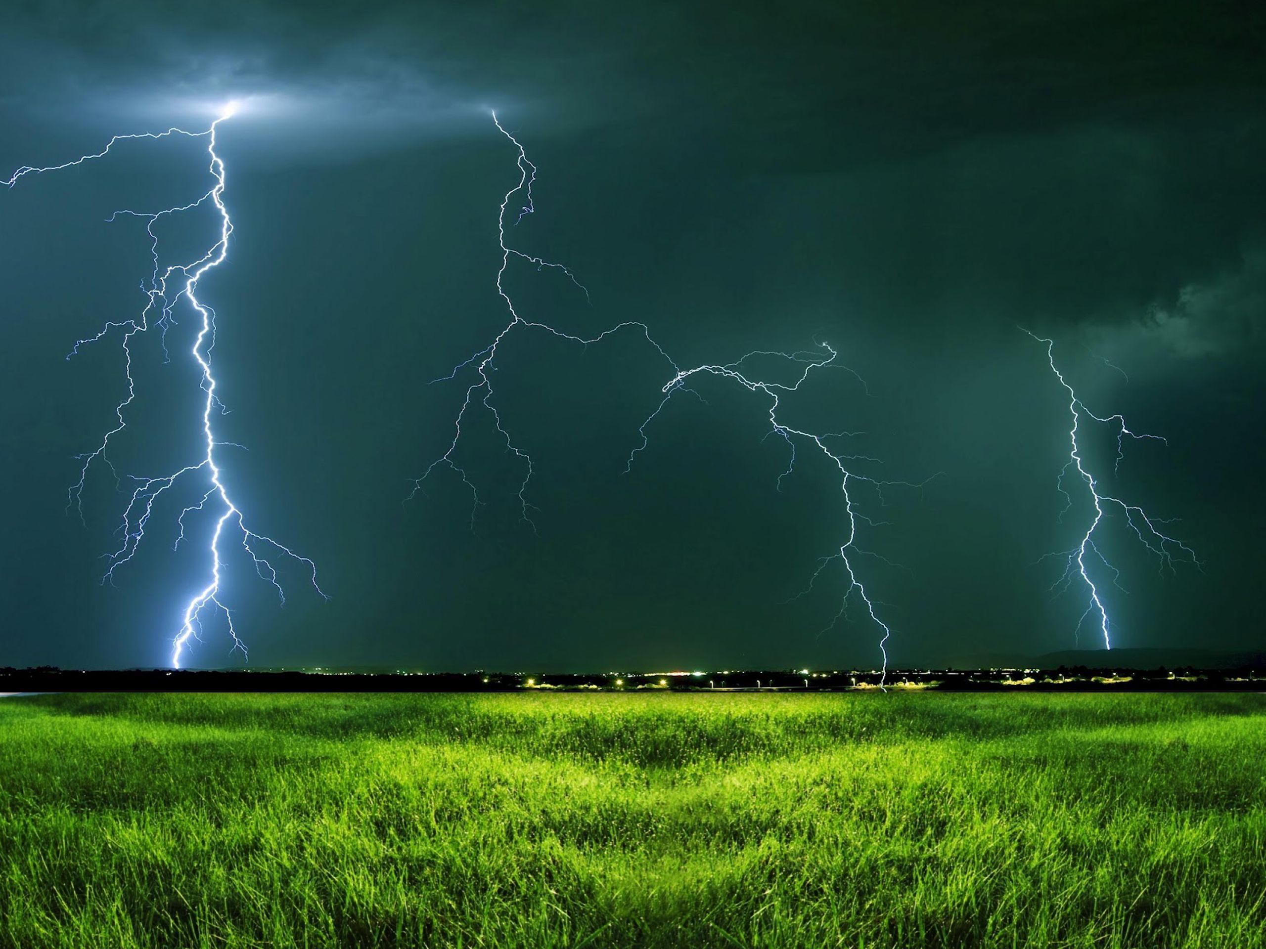 Thunder and Lightning Storms. Natural Thunder lightning HD