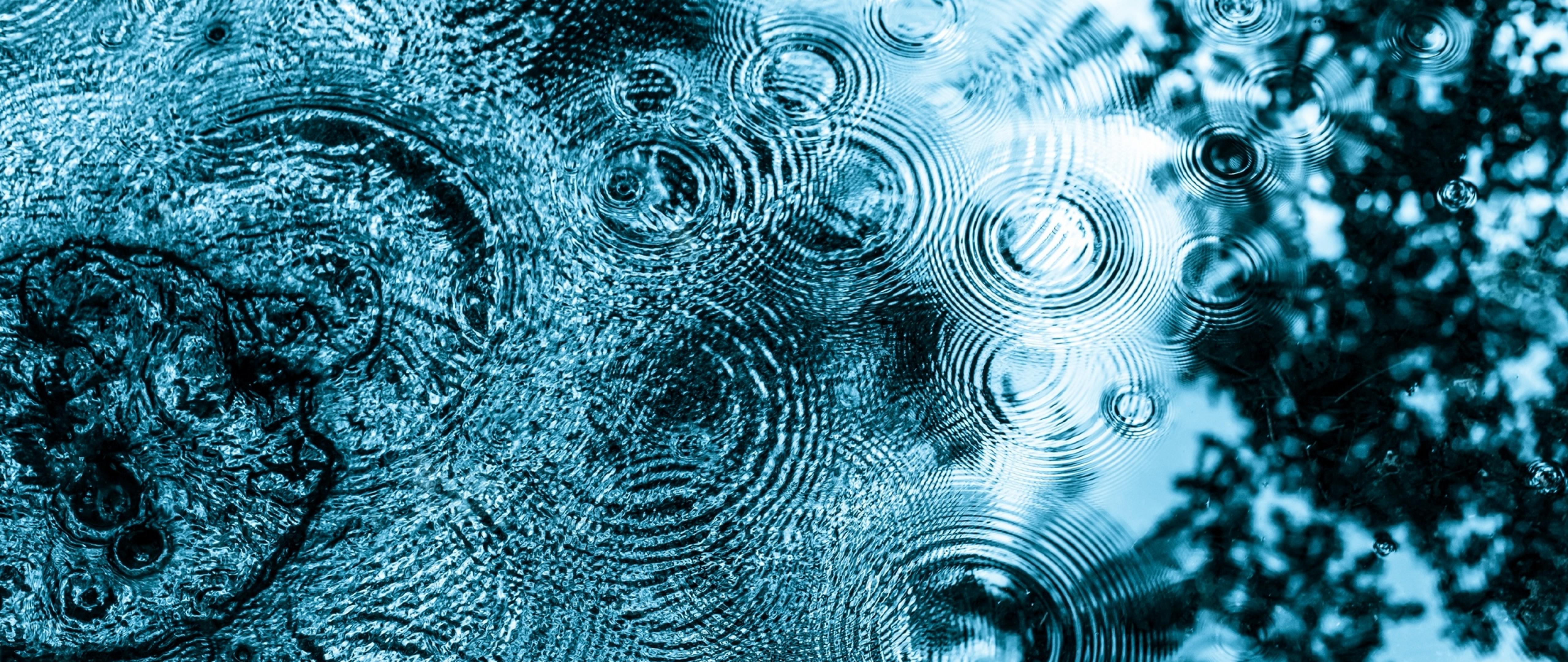 Circles at water surface HD Wallpaper 4K Ultra HD Wide TV