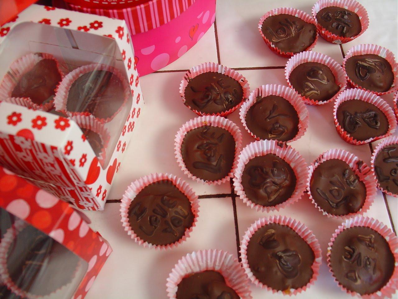Free download Valentine day chocolate HD wallpaper Chocolate