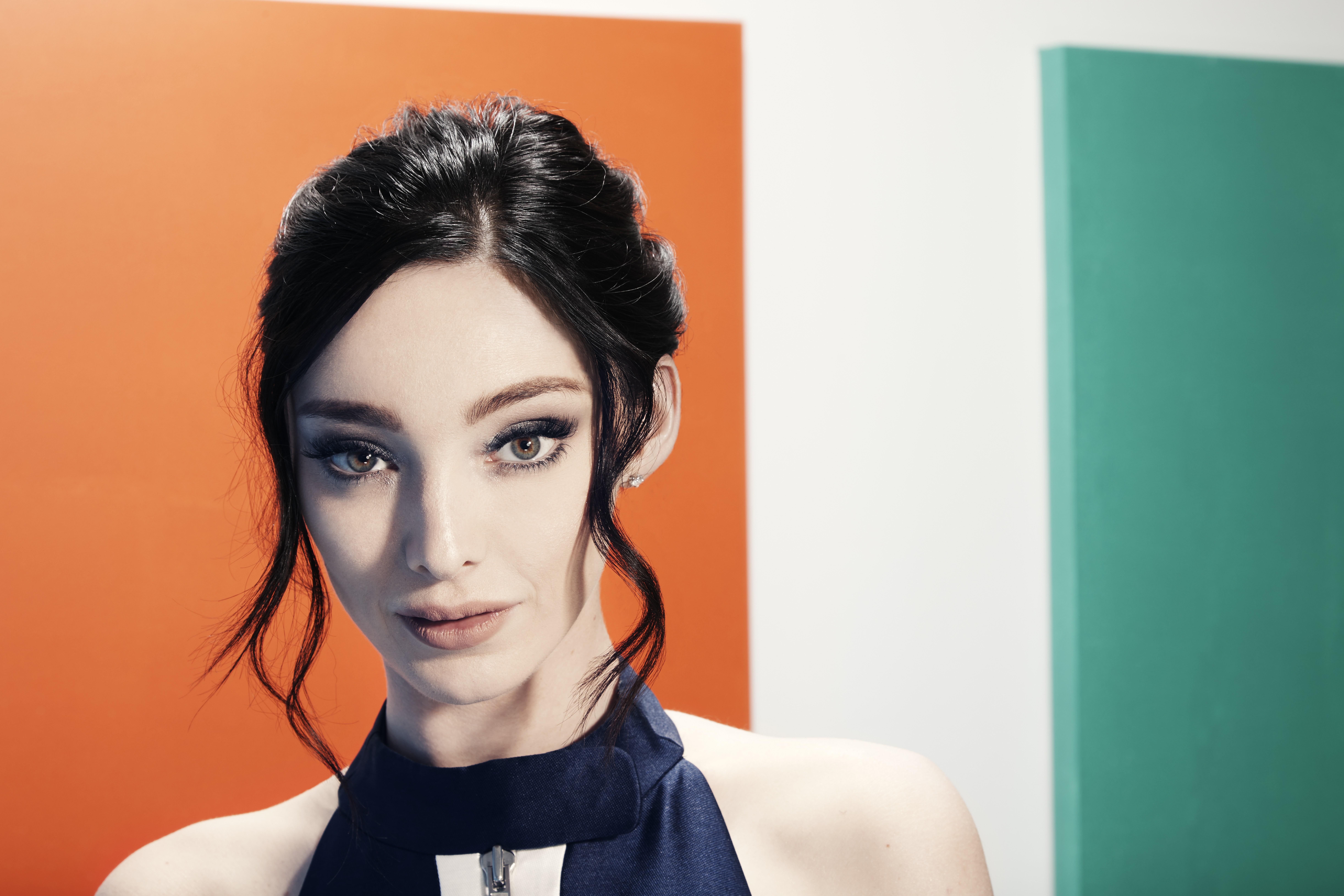 Emma Dumont 10k 2019, HD Celebrities, 4k Wallpaper, Image