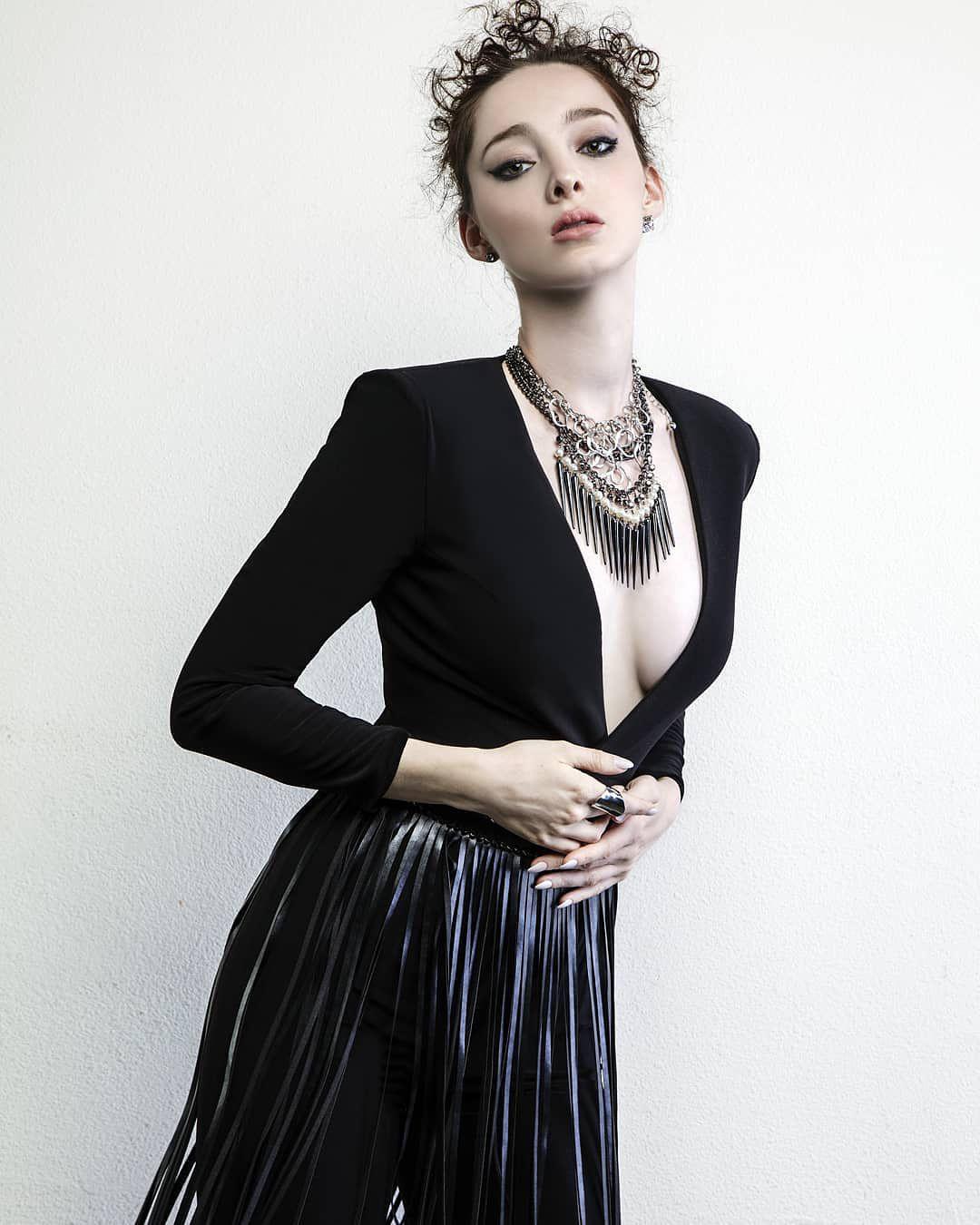 Photoshoot 008 Dumont Fan Photo Gallery. Emma