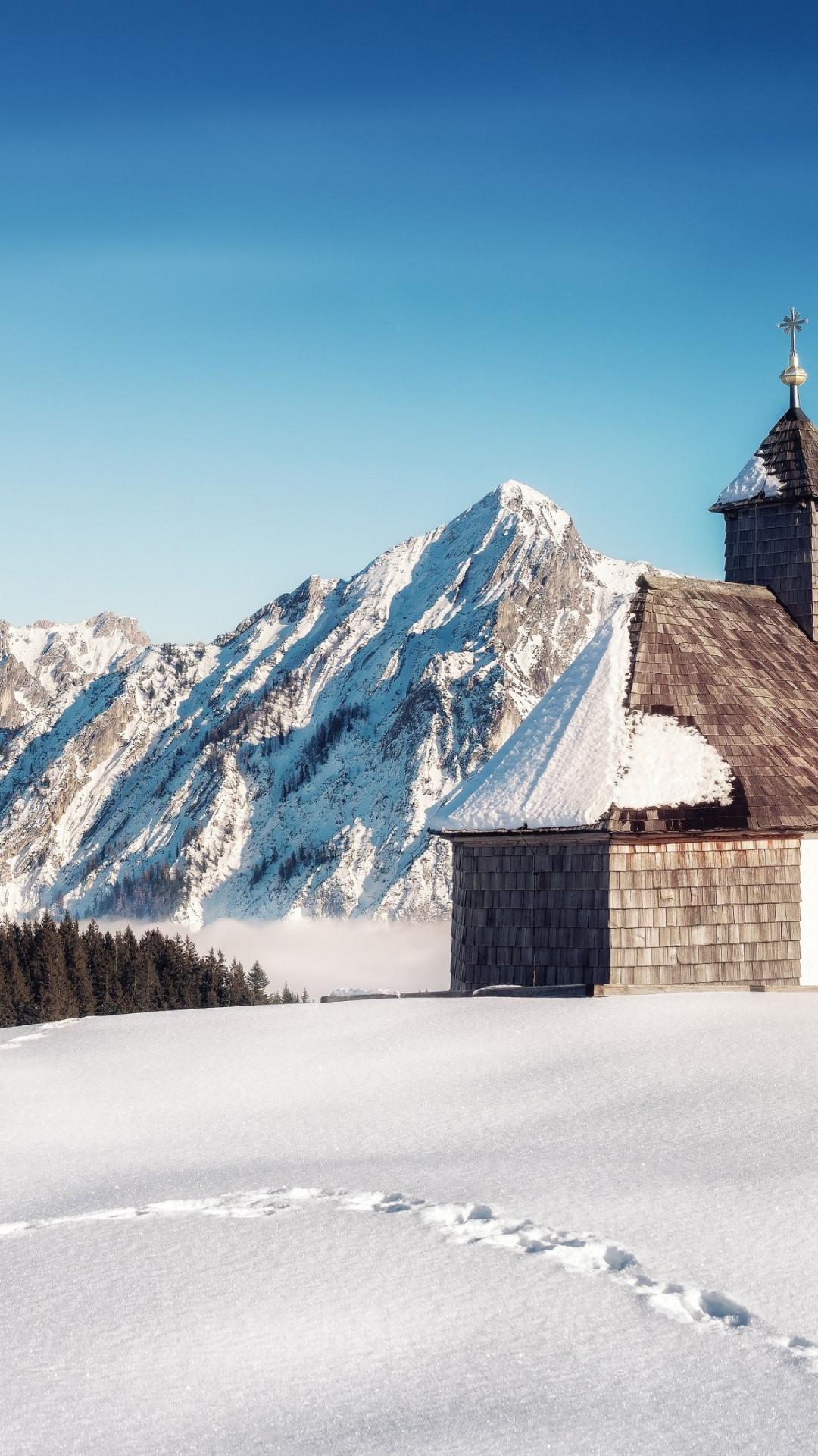 Download wallpaper: Alpine Winter landscape from Strobl