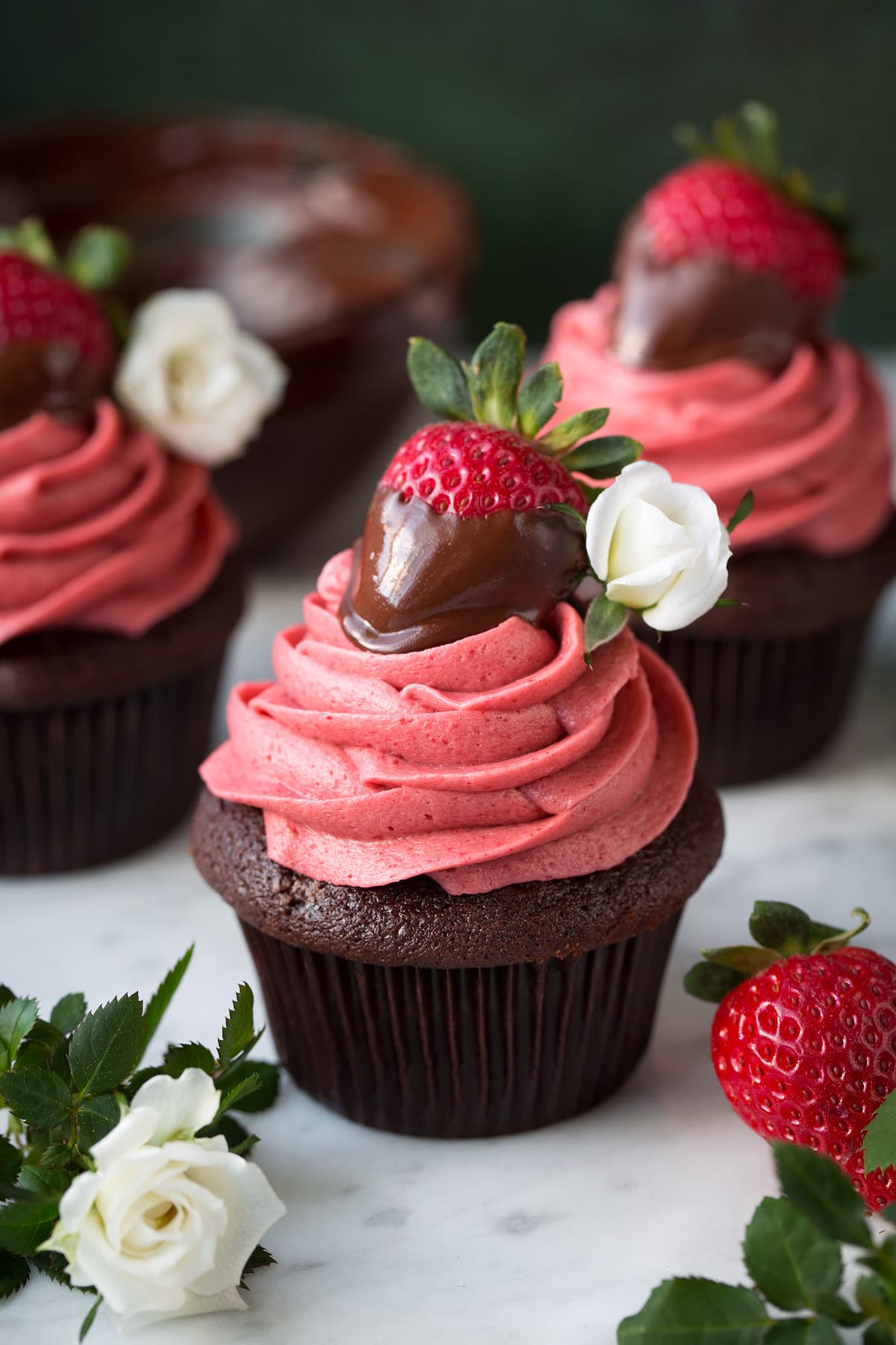 Free download Chocolate Cupcakes with Strawberry Frosting