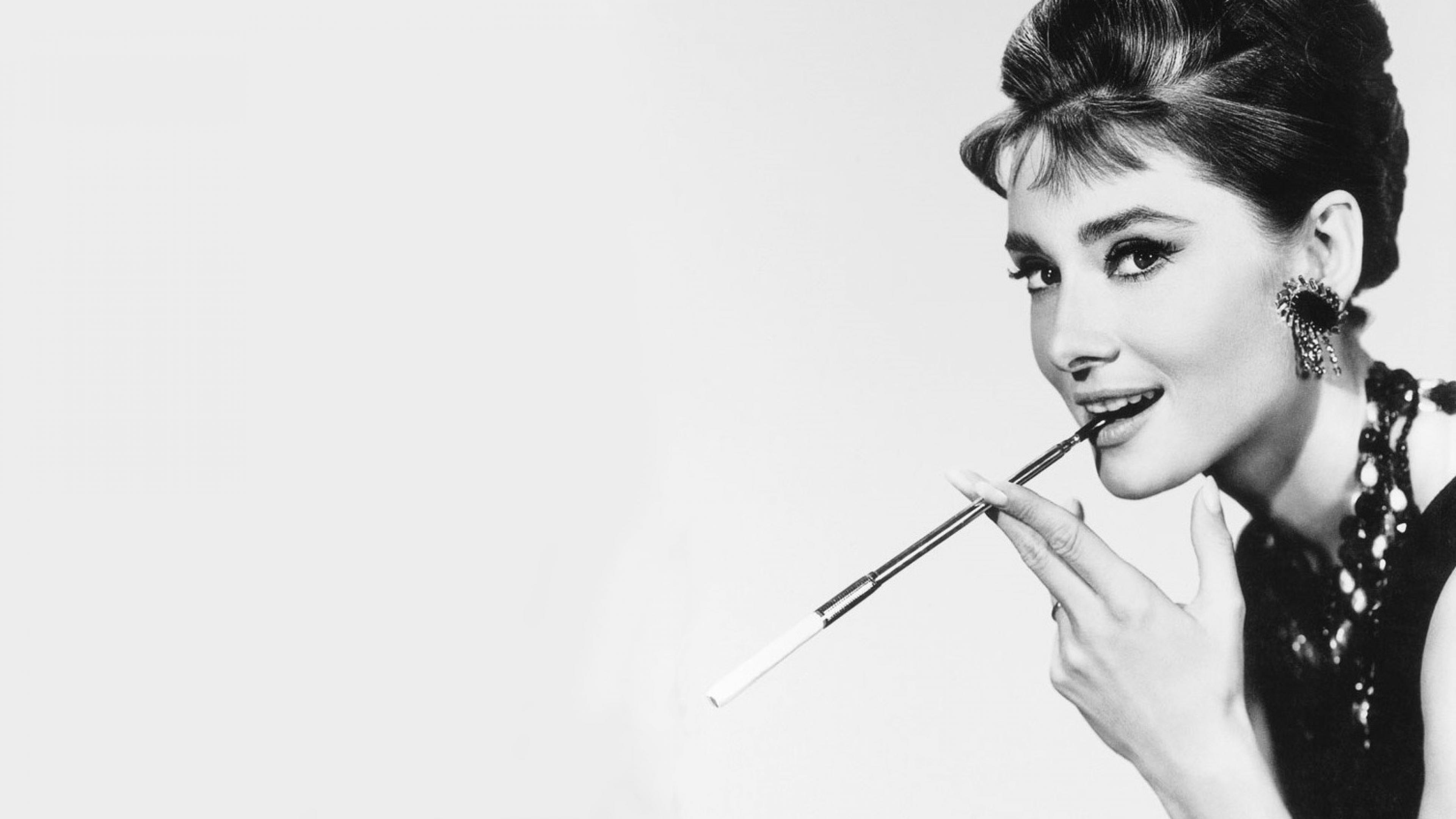 Audrey Hepburn Computer Wallpapers Wallpaper Cave 