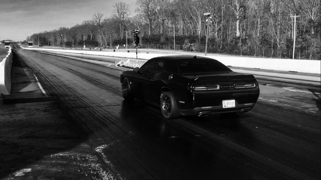PITCH BLACK Dodge Challenger SCAT Pack Picture, Mods